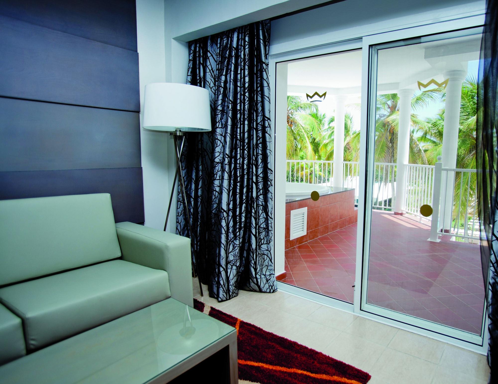 Riu Palace Macao (Adults Only) ปุนตากานา ภายนอก รูปภาพ